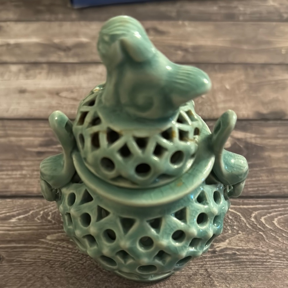 Vintage Kouro Celadon Signed Seiji Incense Burner